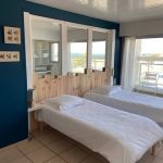Grande chambre vue mer balcon PMR Hôtel Bord à bord à Noirmoutier en Vendée 85